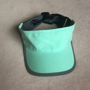 Avia | sun visor! SUPER COMFY!